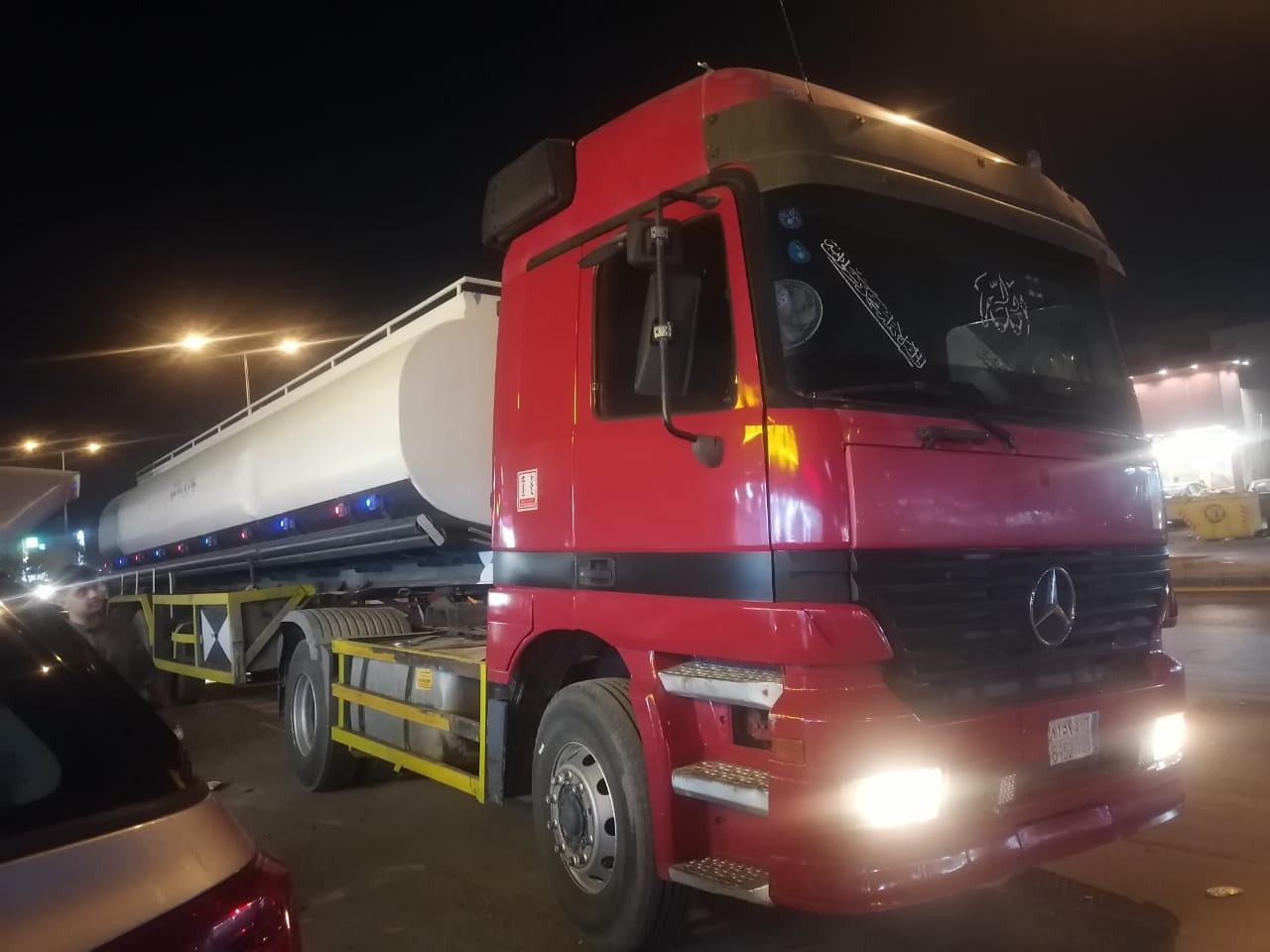 وايت ماء ٣٢ طن لتوصيل المياه في شمال الرياض بجودة عالية